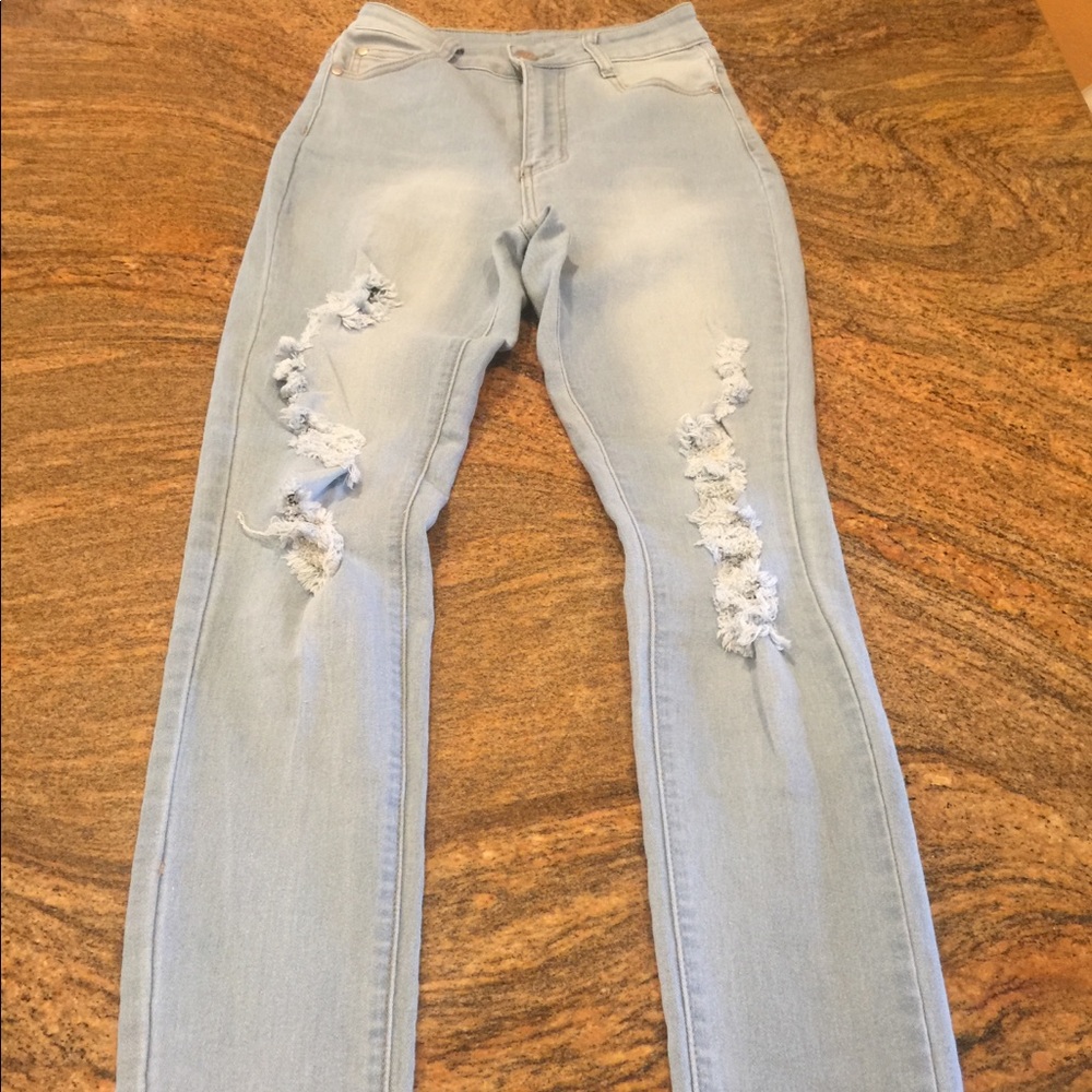 FashionNova High waisted never worn Jeans